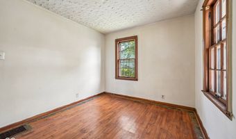 308 E 38th St, Anderson, IN 46013