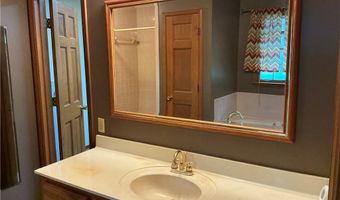 455 Forest Ave SE, Baxley, GA 31513