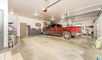 435 N Chestnut Blvd, Brandon, SD 57005