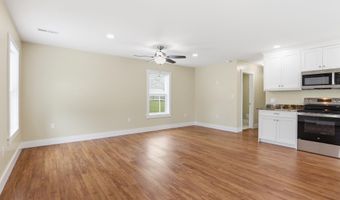 16 S RAILROAD Ave, Greenwood, DE 19950