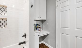 908 Oak Grove Rd, Amity, AR 71921