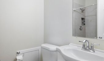 5814 LARPIN Ln, Alexandria, VA 22310