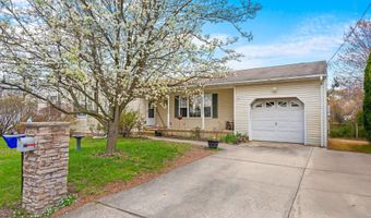 1421 Pacific Ave, Beachwood, NJ 08722