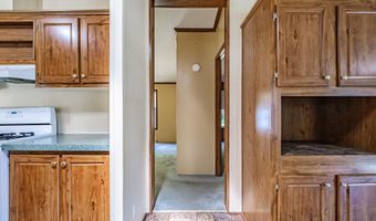 2 Windsor Dr, Alfred, ME 04002