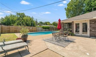 1902 SE Lawrence St, Bentonville, AR 72712
