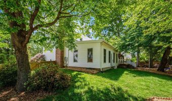 9220 BURNETTA Dr, Annandale, VA 22003