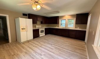 629 Portage Lakes Dr, Akron, OH 44319
