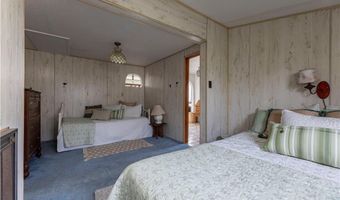 18 Beach Row, Narragansett, RI 02879