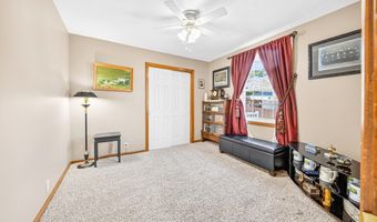 13 Mulcahy Ln, Billerica, MA 01821