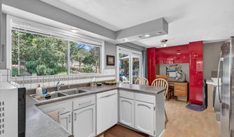 635 Chestnut St, Ashland, OR 97520