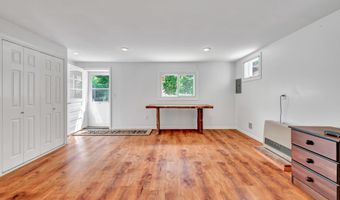 51 Candlewood Lake Rd, Brookfield, CT 06804