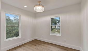 5819 Bramble Ave, Cincinnati, OH 45227