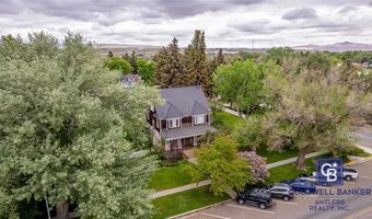 1037 Rumsey Ave, Cody, WY 82414