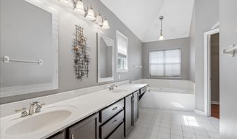 6075 DAYBREAK Dr, Bartlett, TN 38135