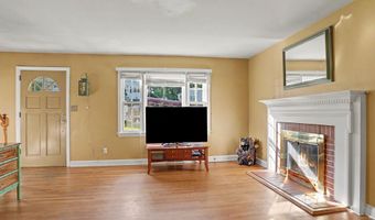 555 Lakeside Dr, Bridgeport, CT 06606