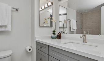 1018 Lunalilo St 102, Honolulu, HI 96822