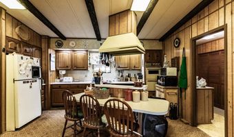 10900 284th Rd, Arkansas City, KS 67005