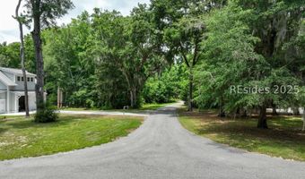 6 Tiller Island Dr, Beaufort, SC 29907