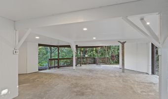 105 E Kuiaha Rd, Haiku, HI 96708