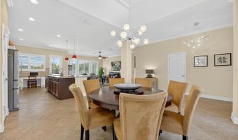 6903 CRESTPOINT Dr, Apollo Beach, FL 33572