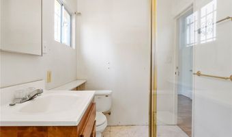 911 N Dos Robles Pl, Alhambra, CA 91801