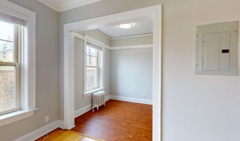 7 W Campbell St 3, Arlington Heights, IL 60005