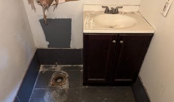 1370 H St NE, Washington, DC 20002