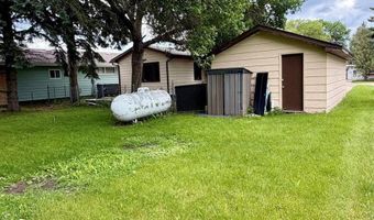 406 Roosevelt Ave NE, Bowbells, ND 58721