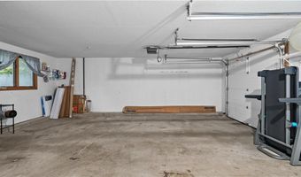 36 Stony Ln, North Kingstown, RI 02852