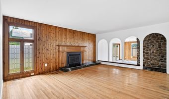 43 Delamere Rd, Amherst, NY 14221