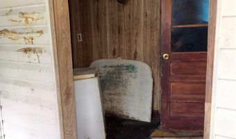 323 Railroad Ave, Branchville, SC 29432