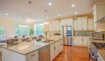 7313 BYRNELEY Ln, Annandale, VA 22003