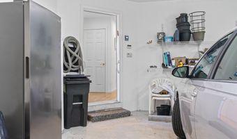 146 Parkwood Dr, Augusta, ME 04330