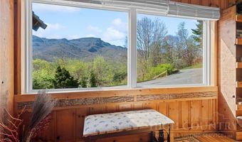 184 Dutch Treat Rd, Banner Elk, NC 28604