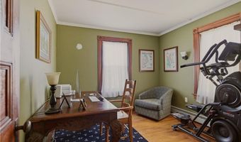 24 Thurston Ave, Newport, RI 02840