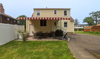 106 Academy St, Bristol, CT 06010