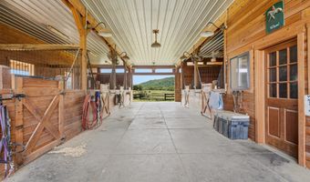 23 WHITE HORSE HILL Ln, Amissville, VA 20106