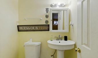 4108 WYNNWOOD Dr, Annandale, VA 22003