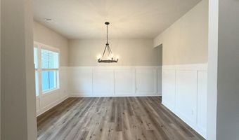 316 Rodeo Dr, Auburn, GA 30011