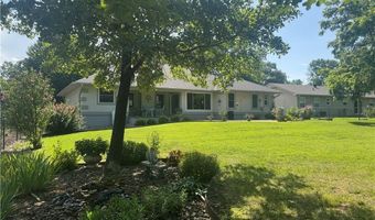 8 Merritt Dr, Bella Vista, AR 72714