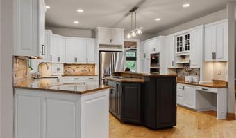 602 24th St NW, Austin, MN 55912