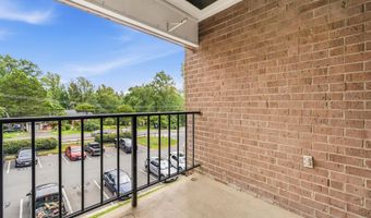 8318 TOBIN Rd 31, Annandale, VA 22003