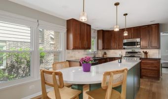 1615 S Kaspar Ave, Arlington Heights, IL 60005