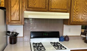 1001 N VanBuren # 5 Ave, Abilene, KS 67410