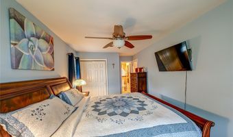 20 Bayview Rd, Amityville, NY 11701