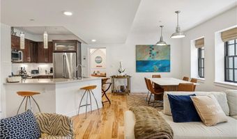 27 High St 2, Newport, RI 02840
