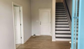 821 York, Acworth, GA 30102