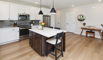 2704 SW 24th Ln, Ankeny, IA 50023