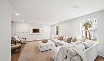 1271 E COAST Dr, Atlantic Beach, FL 32233
