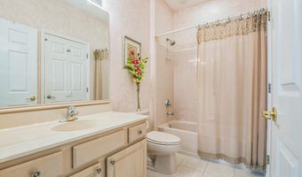 19 Fountain View Dr, Barnegat, NJ 08005